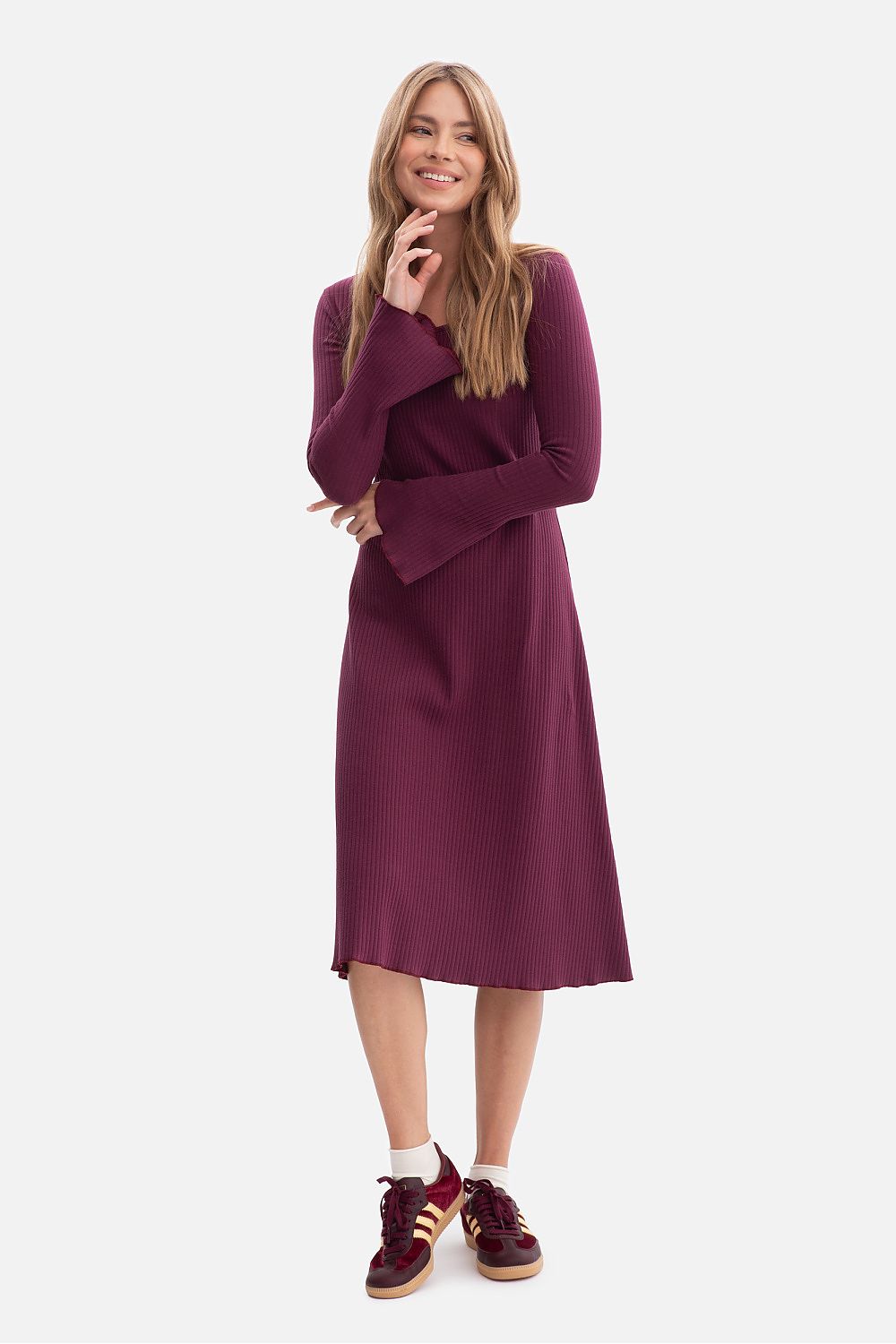Ribbed daydress with long sleeves, scoop neck, and midi wavy hem in dark violet