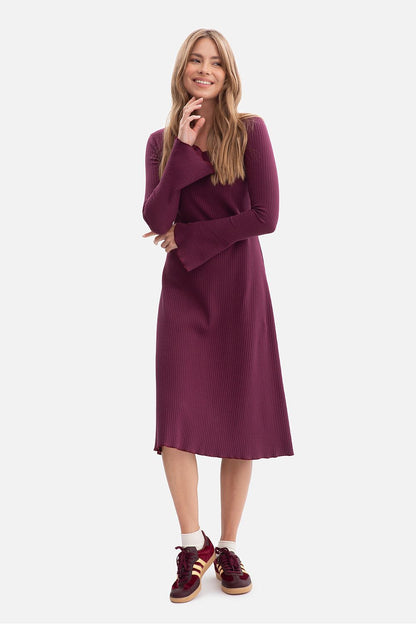 Ribbed daydress with long sleeves, scoop neck, and midi wavy hem in dark violet