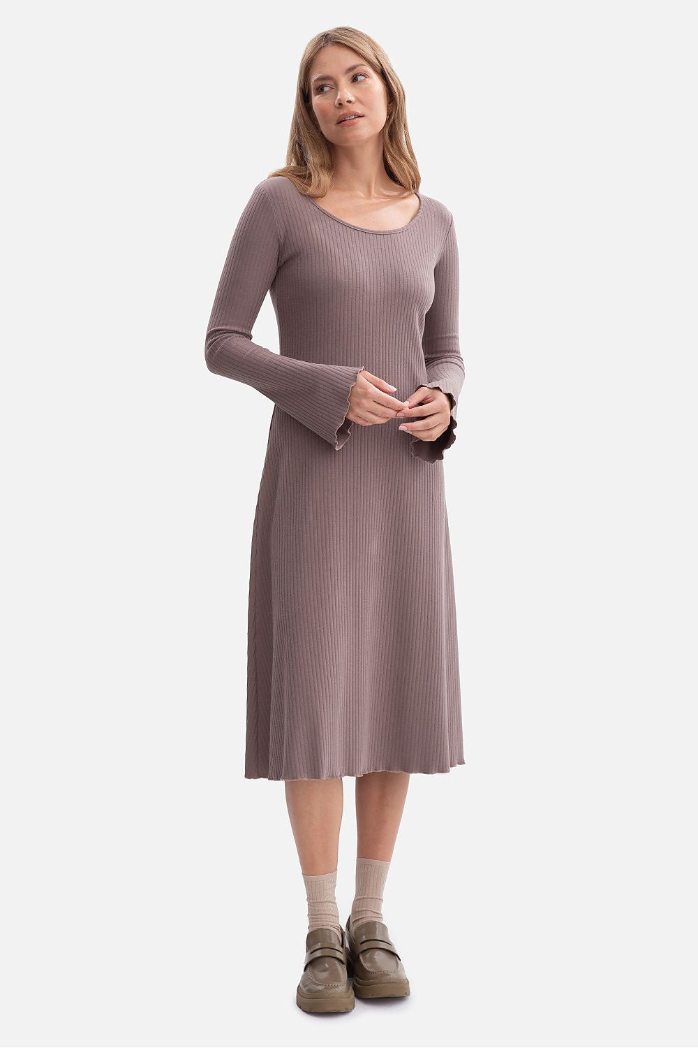 Ribbed daydress long sleeve scoop neck with midi wavy hem in taupe, front view