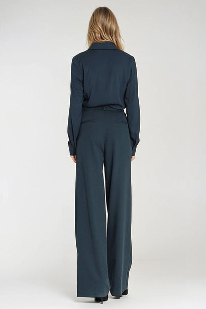 Navy long-sleeve shirt with solid back and small collar detail