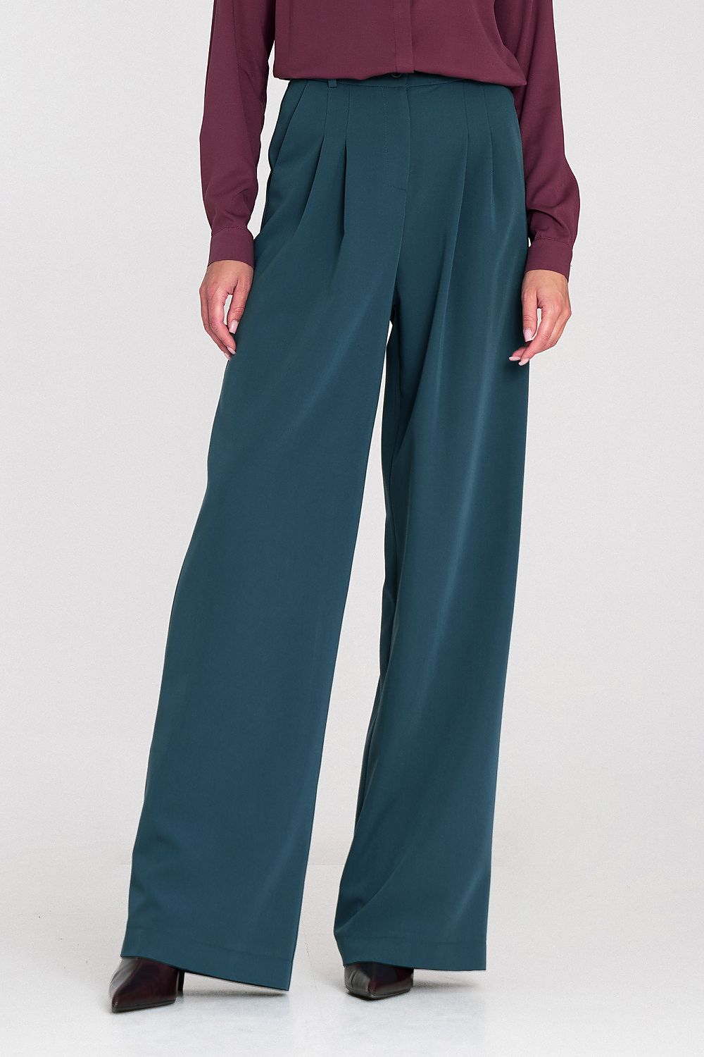 High-waist wide-leg trousers, teal-blue with pleats at the waist and straight wide legs