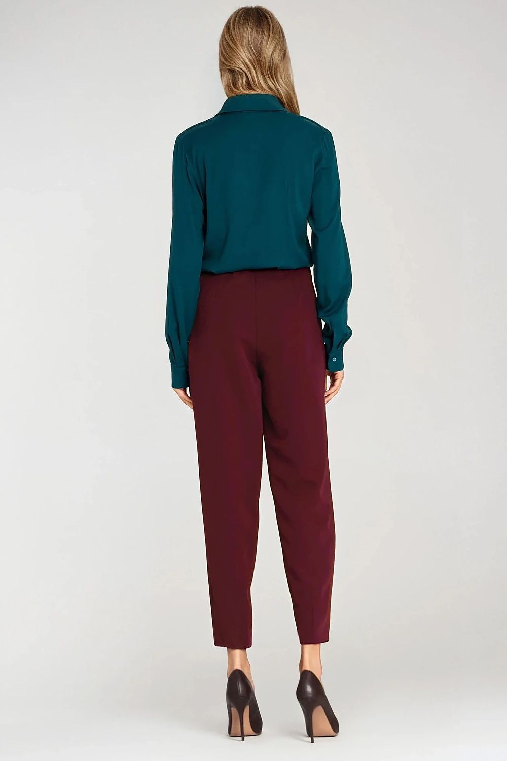 Teal long-sleeve shirt with solid back and small collar