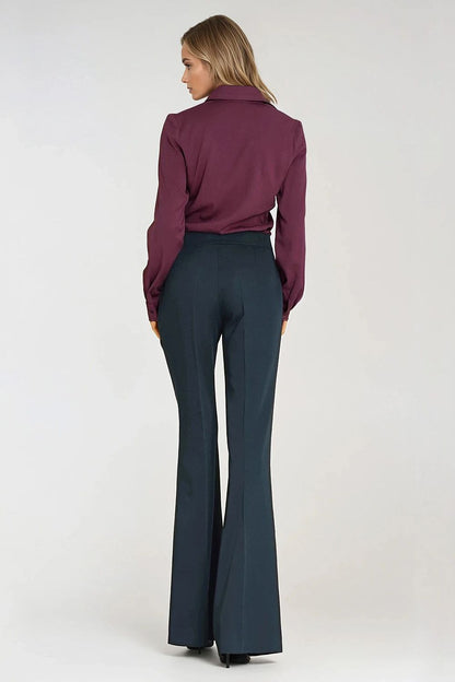 Women’s long sleeve shirt, back view, with long sleeves