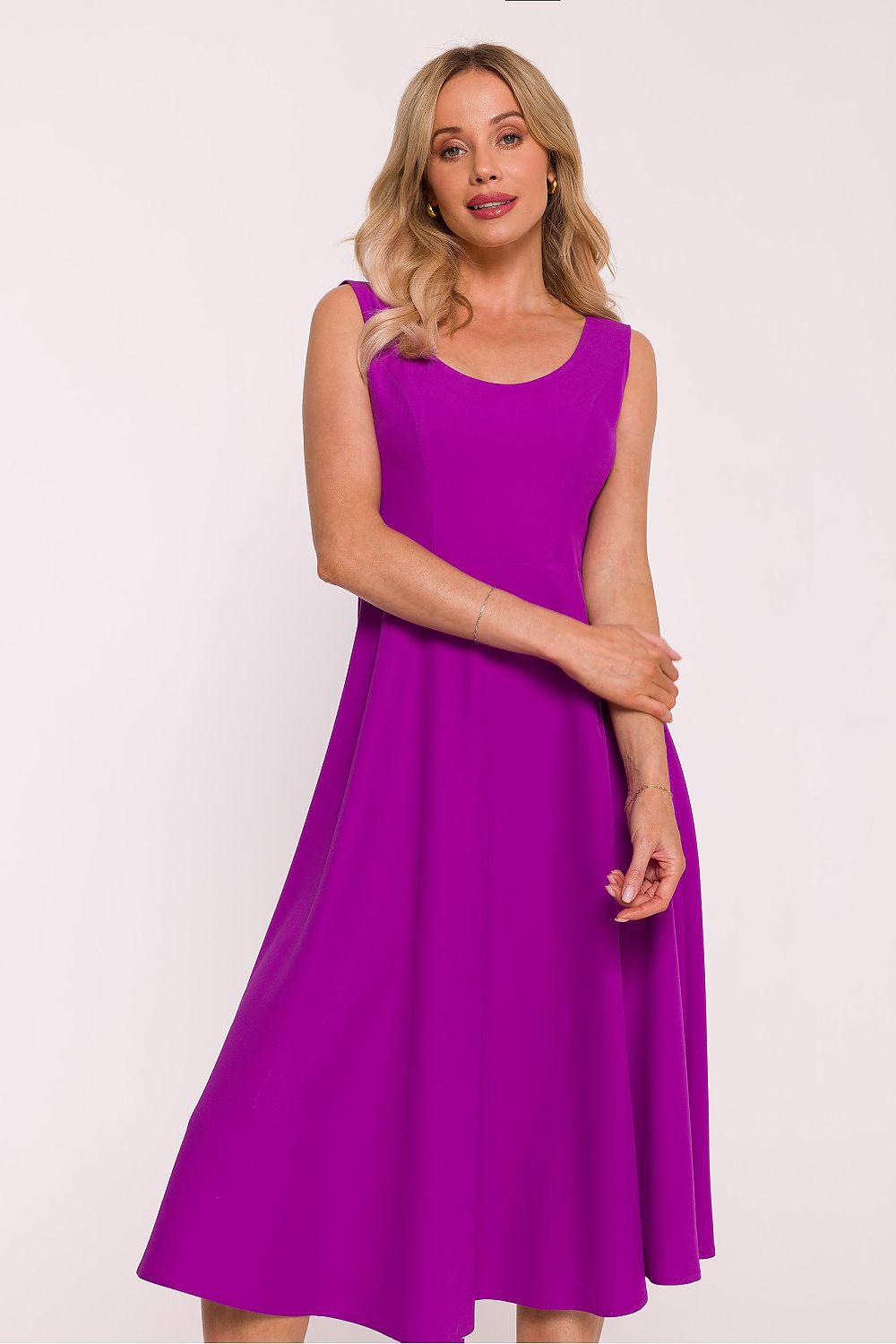 Violet sleeveless evening dress with scoop neck and flowing flared skirt