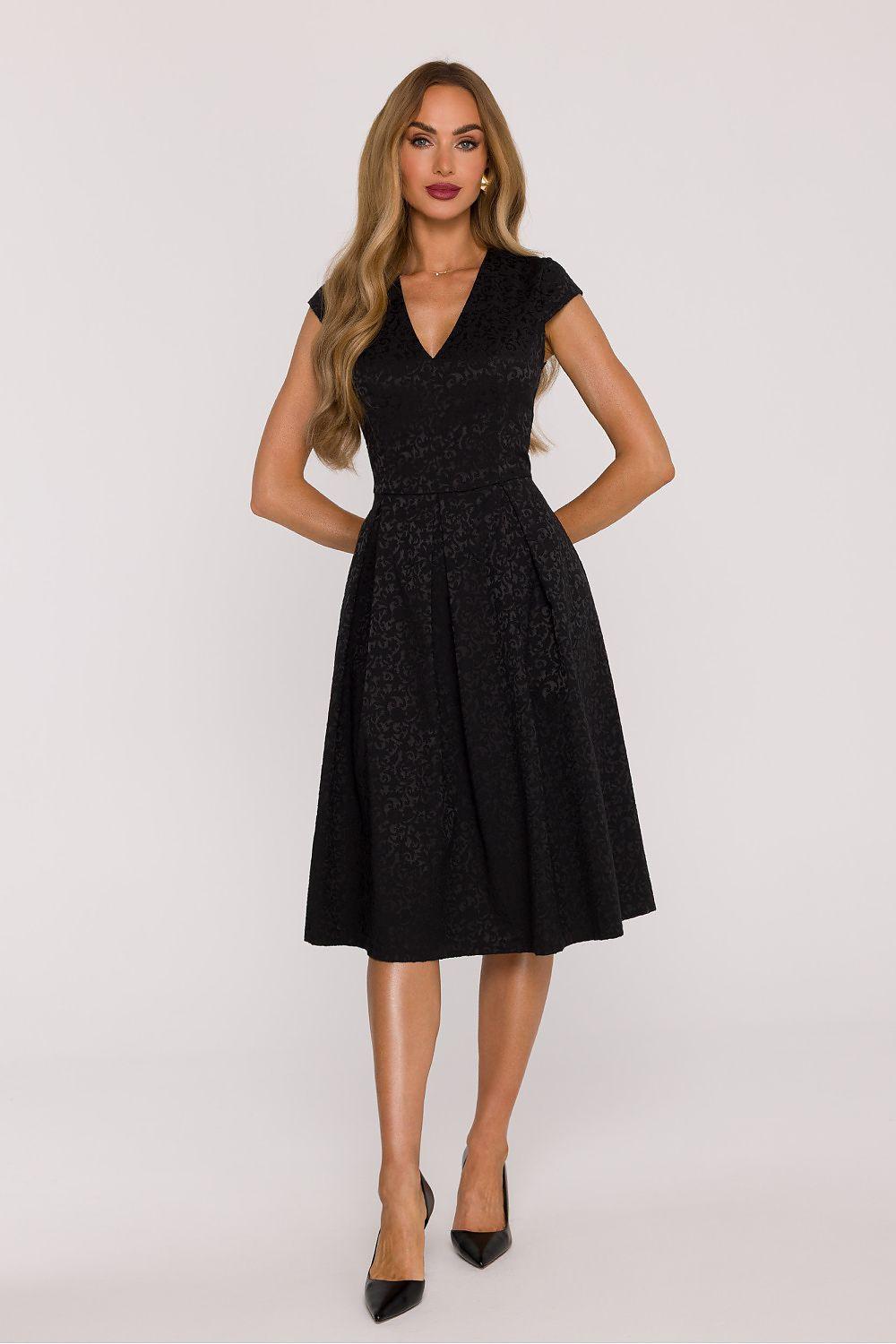 Black evening dress with V-neck, short sleeves, fitted waist and flared midi skirt