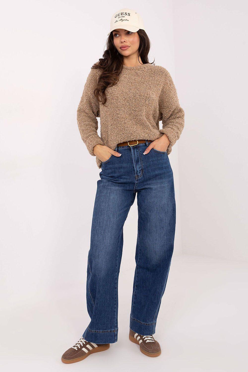 High-waist balloon-fit blue jeans with belt loops and straight front seam, wide legs