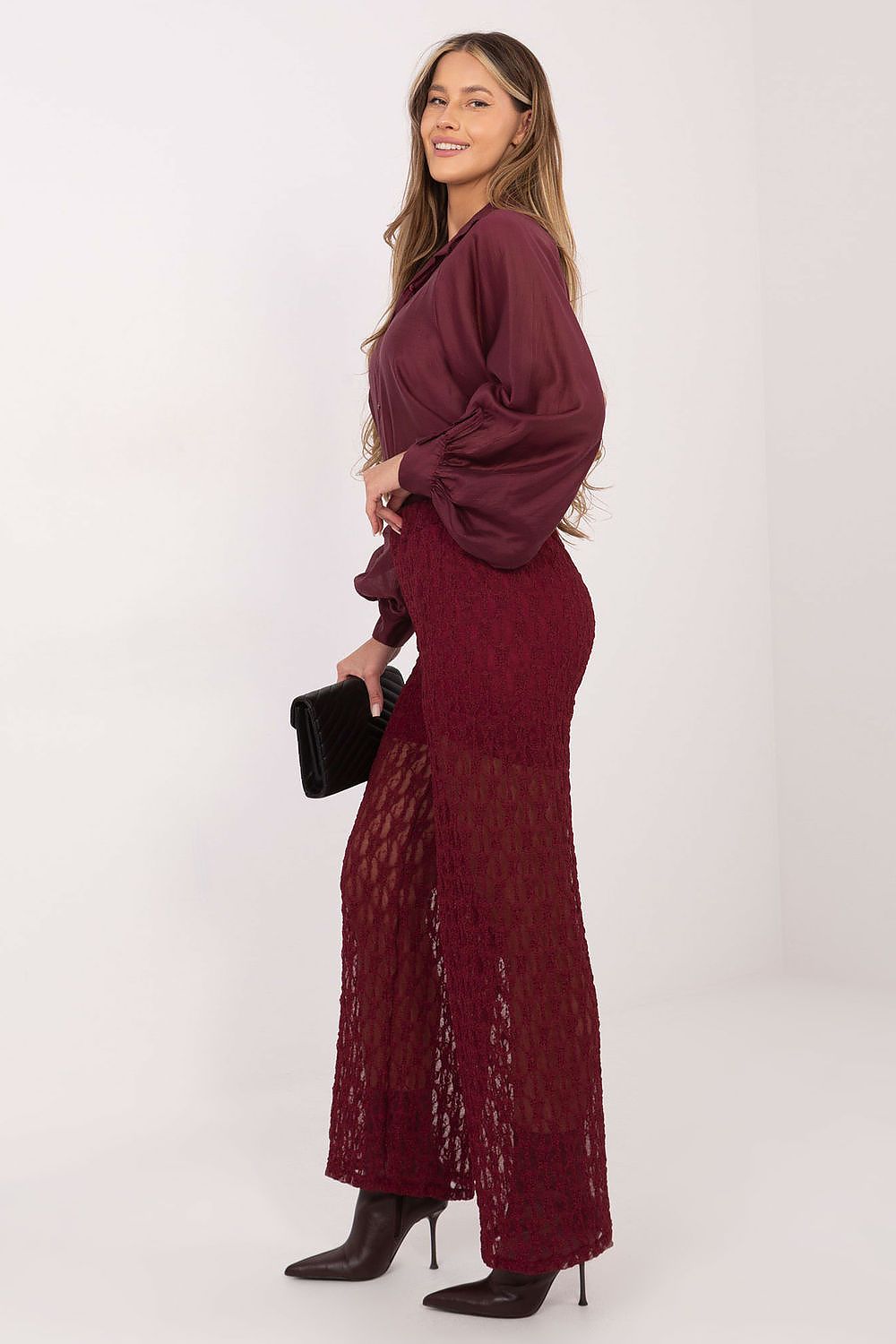  Women trousers model 222597 Italy Moda 