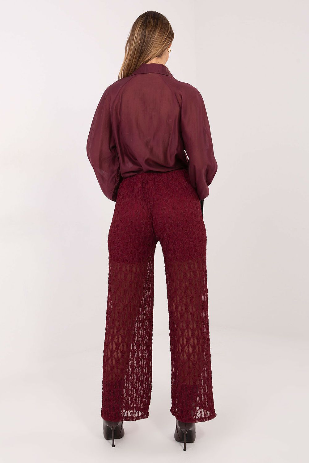  Women trousers model 222597 Italy Moda 