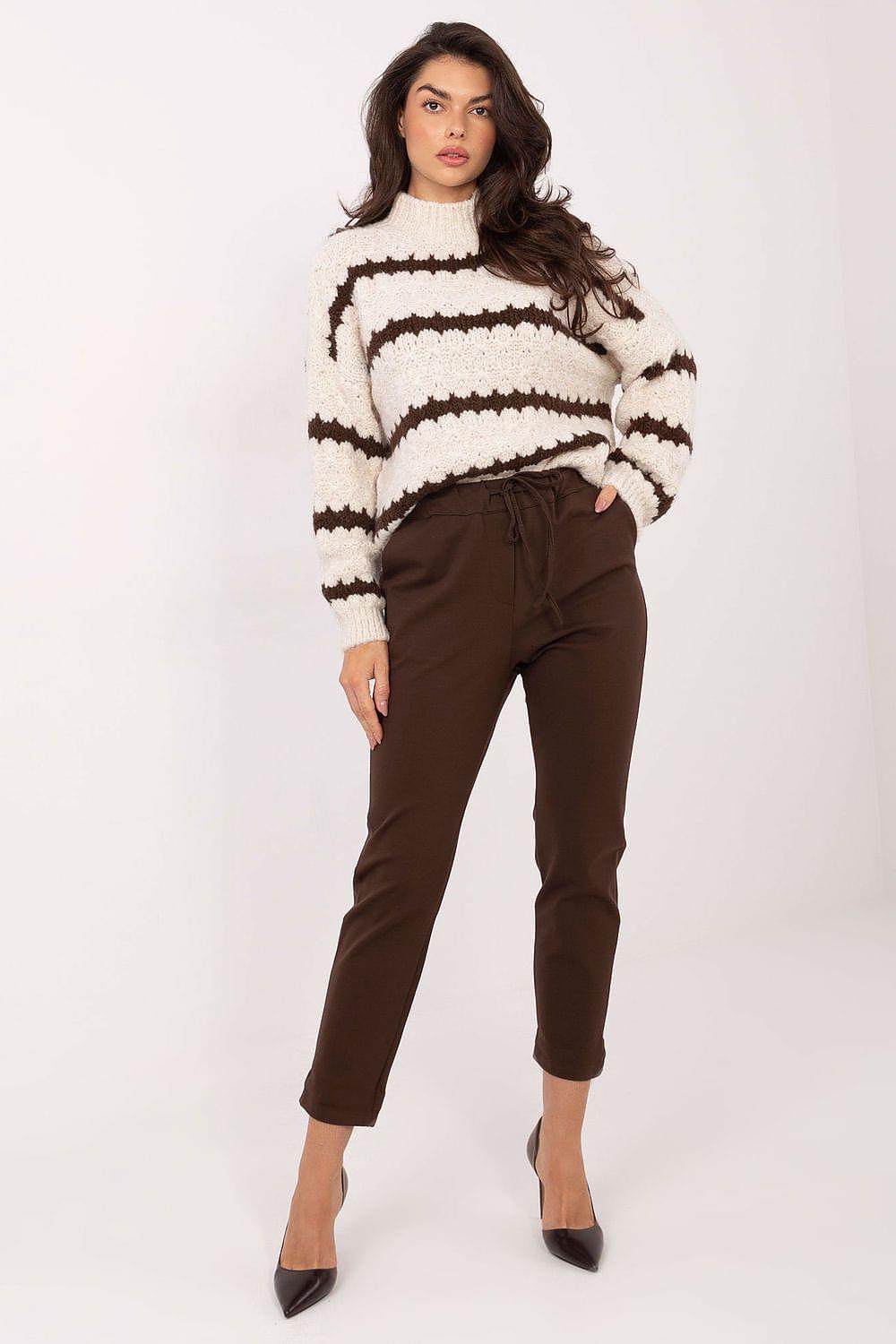 Women's brown trousers with drawstring waist, ankle-length tapered leg