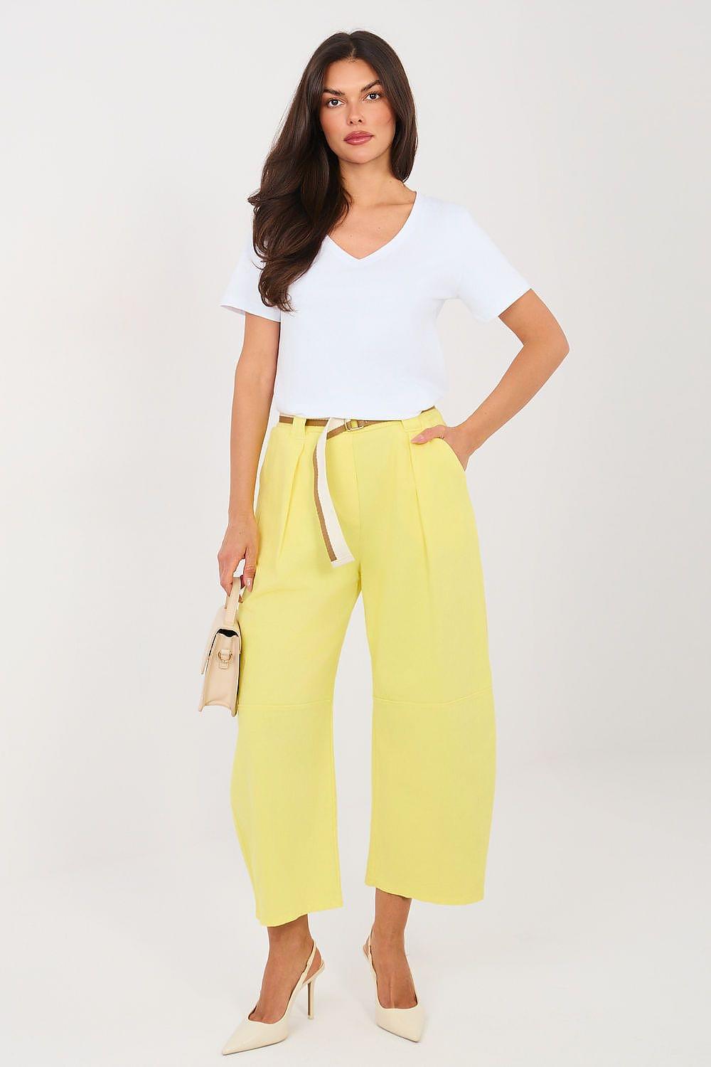 Yellow wide-leg jeans, belted waistband, ankle-cropped length