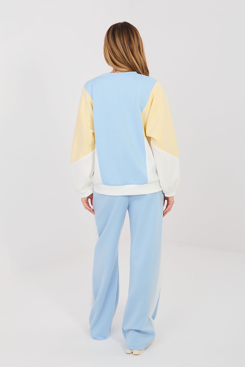 Color-block sweatshirt and wide-leg pants set, light blue with yellow sleeves and white back