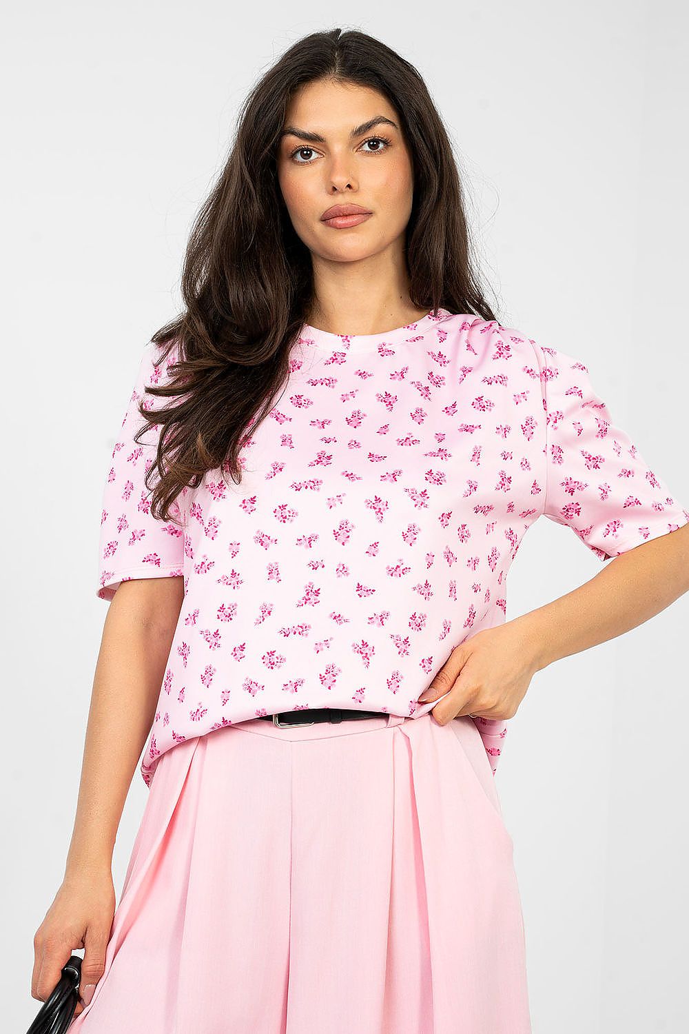 Pink floral short-sleeve blouse with round neckline and gathered cuffs