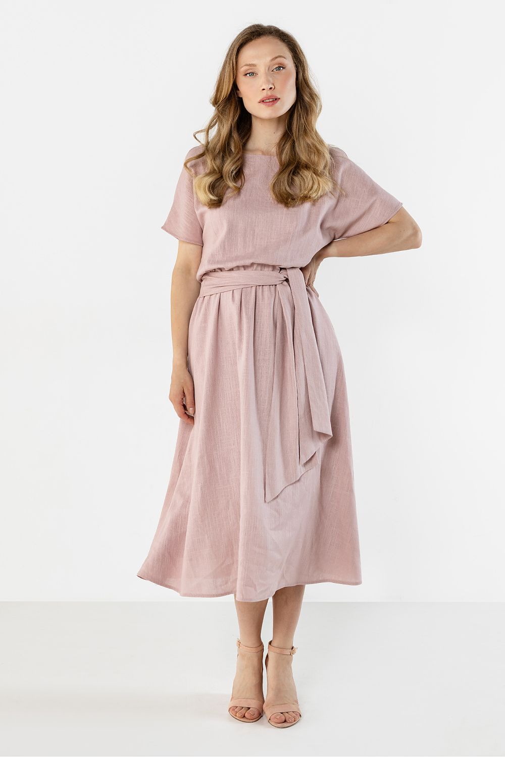 Awama daydress in dusty pink with short sleeves and tie waist, midi A-line