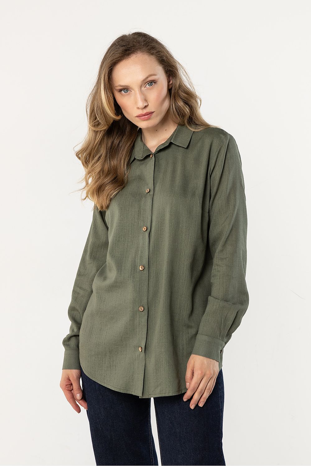 Awama long-sleeve shirt in olive green, button-front with collared neckline