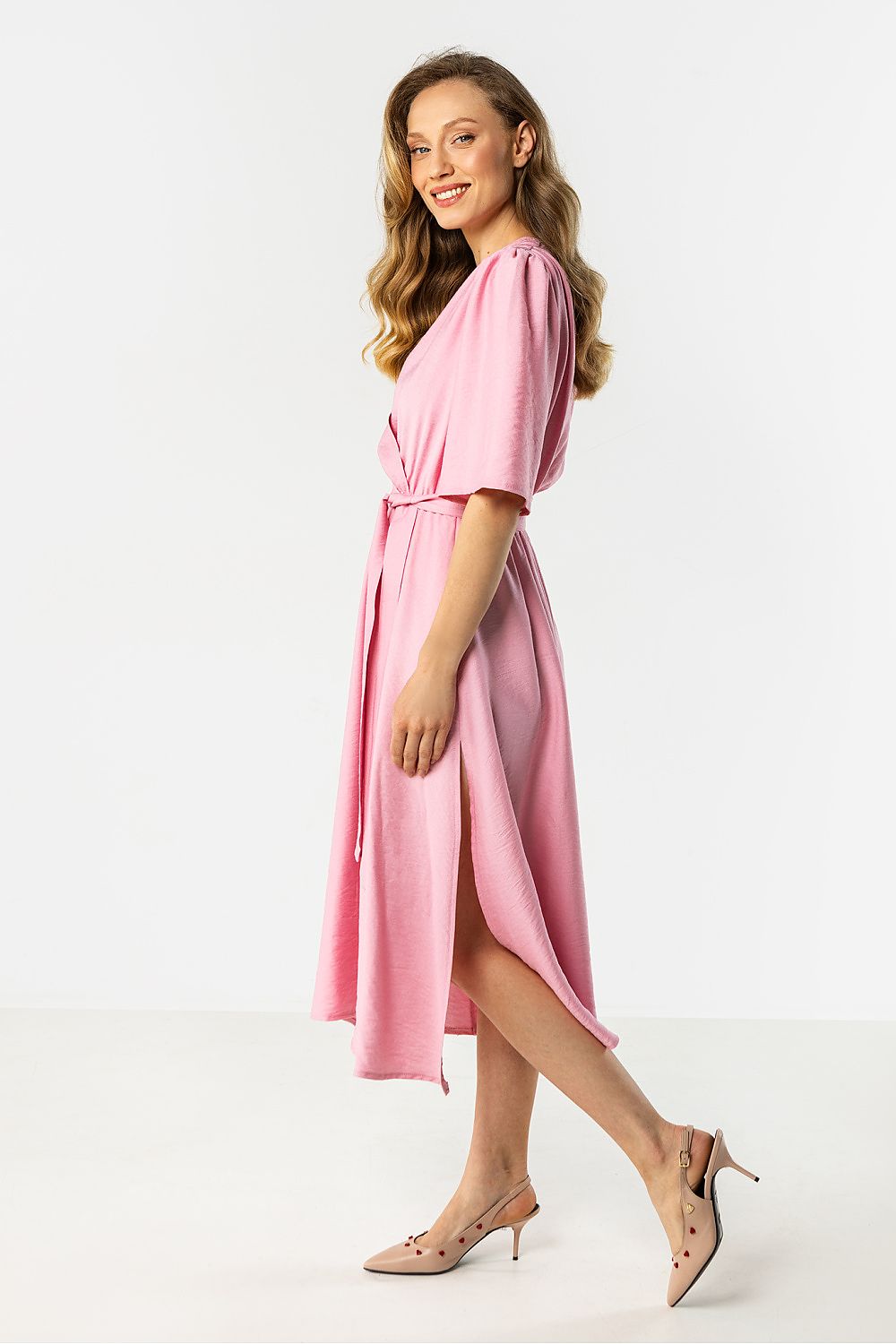 Pink wrap daydress with short sleeves and waist tie, side slit detail