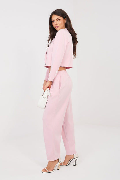 Soft pink blazer set: cropped jacket with button closure and wide ankle trousers