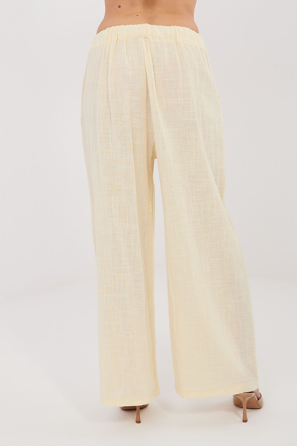 Women’s beige wide-leg trousers with elastic waist for a flowing fit