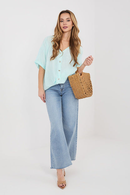 Light blue short-sleeve V-neck button shirt, relaxed fit