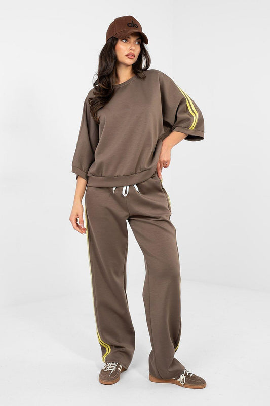 Brown tracksuit set: short-sleeve sweatshirt and jogger pants with yellow side stripes