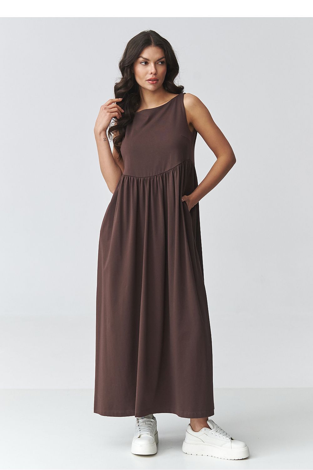 Brown sleeveless daydress with gathered waist and long skirt
