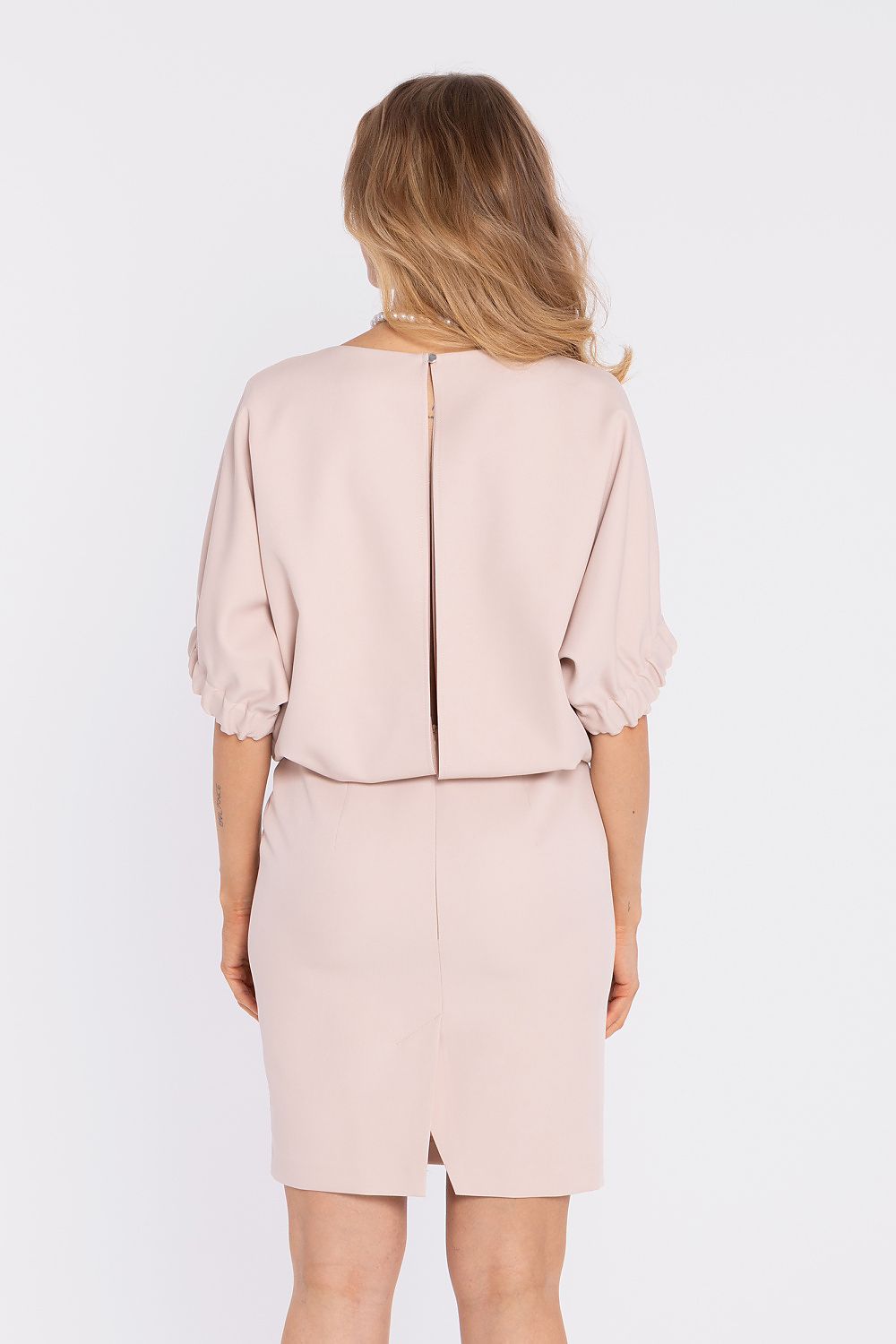 Light pink daydress, back view, center back seam, puff sleeves, straight knee-length skirt