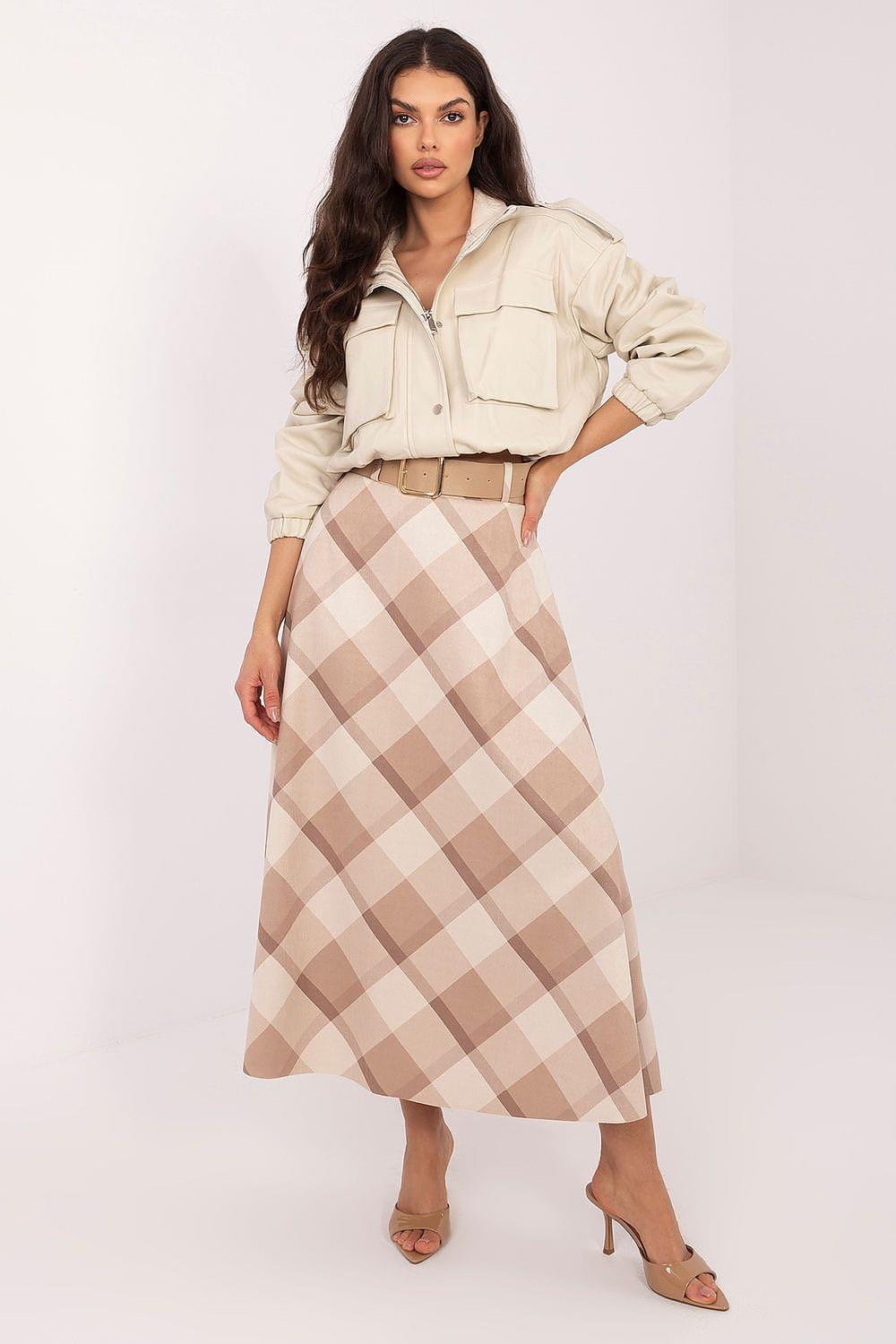 Long plaid skirt with belt and wide waistband in beige and tan diamond check