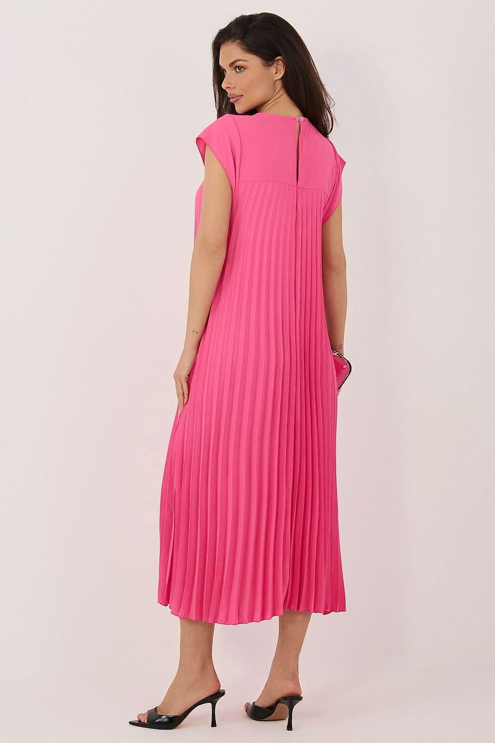 Rue Paris daydress in pink, sleeveless crew neck, pleated midi length, back view