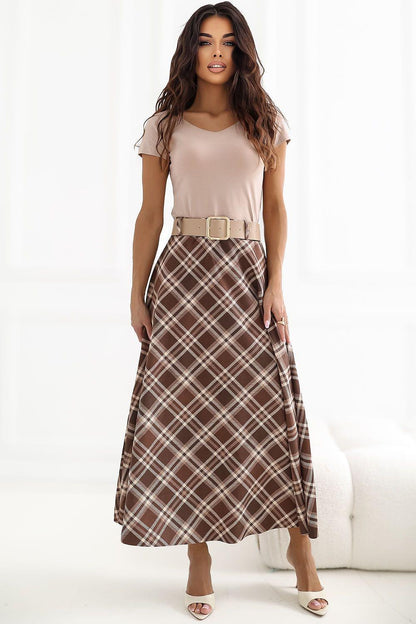 Long plaid skirt with belt and wide waistband in dark brown and white tones