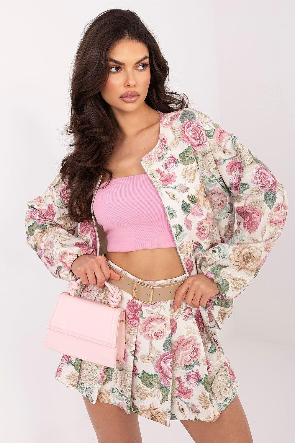 Floral skort with elastic waistband, belt loops, gathered hem and pink lining