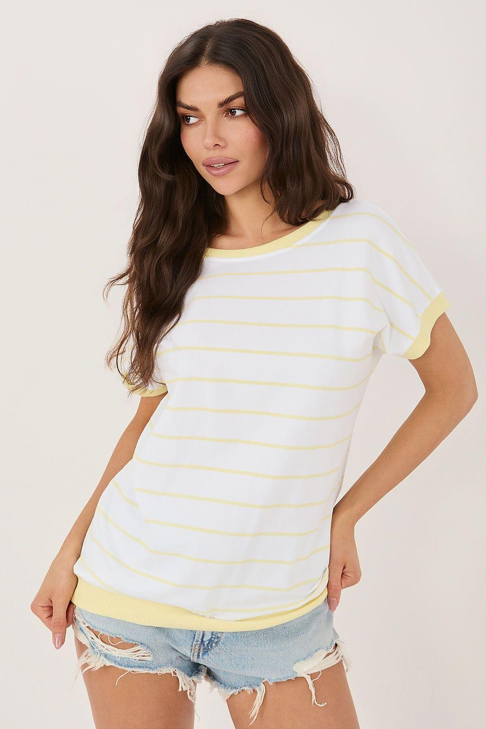 Yellow-striped white blouse with short sleeves and rounded neckline
