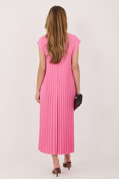 Rue Paris daydress in pink, sleeveless crew neck, pleated midi length, back view