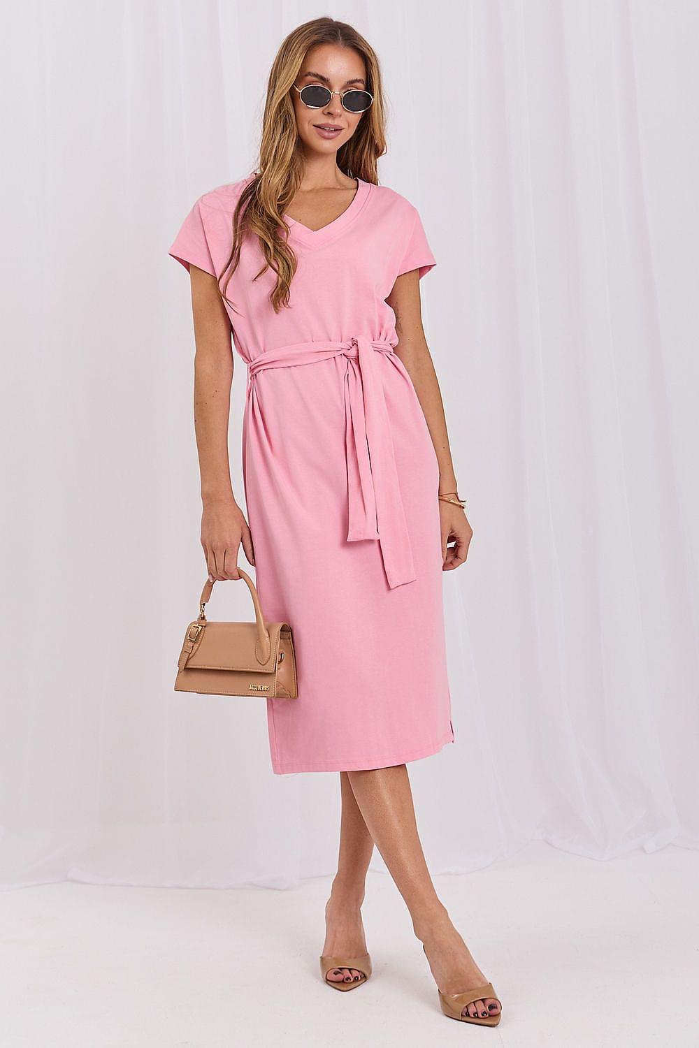 Pink belted daydress with V-neck and short sleeves, midi length