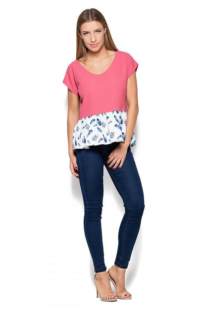 Pink blouse with scoop neck and short sleeves, with a patterned ruffled peplum hem