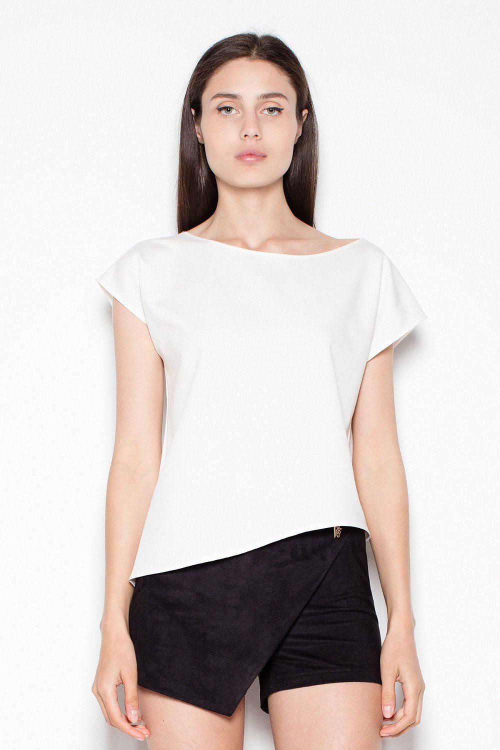 Venaton blouse model 77556 in white, short-sleeve square-neck top