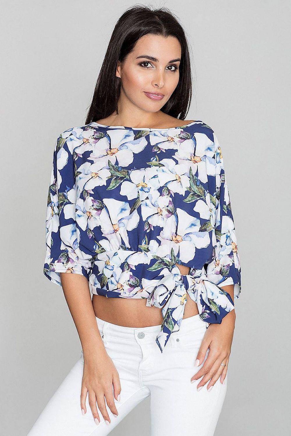 Figl blouse, blue floral print, 3/4 sleeves, front tie detail, cropped fit