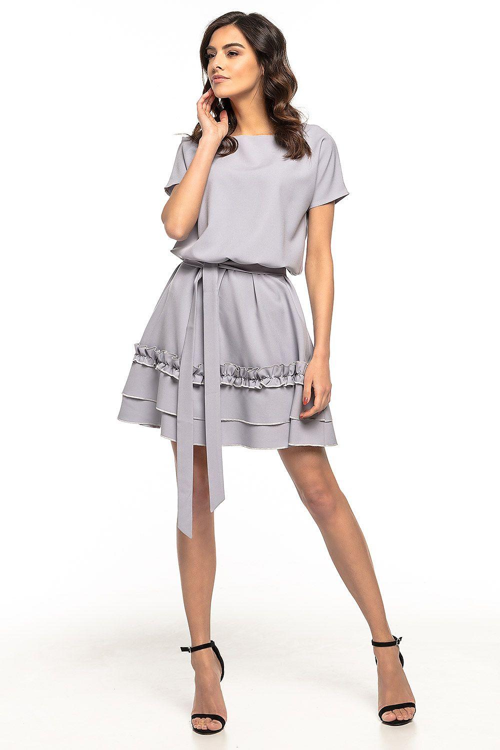 Grey daydress with short sleeves, tiered ruffle hem and waist tie