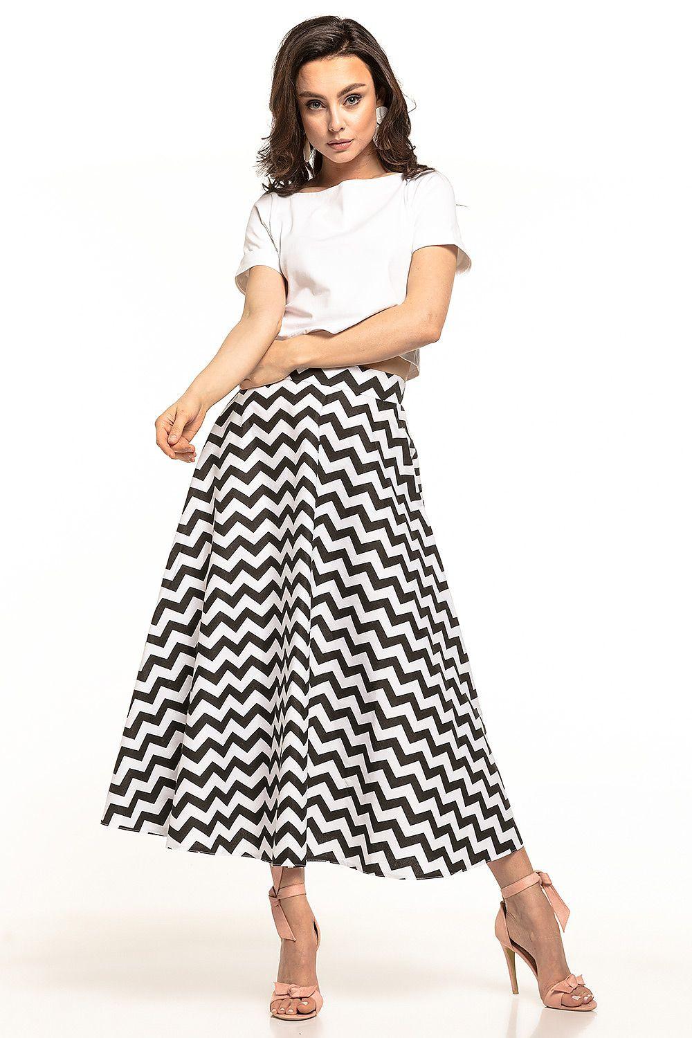 Black zigzag midi skirt, flared A-line with elastic waist