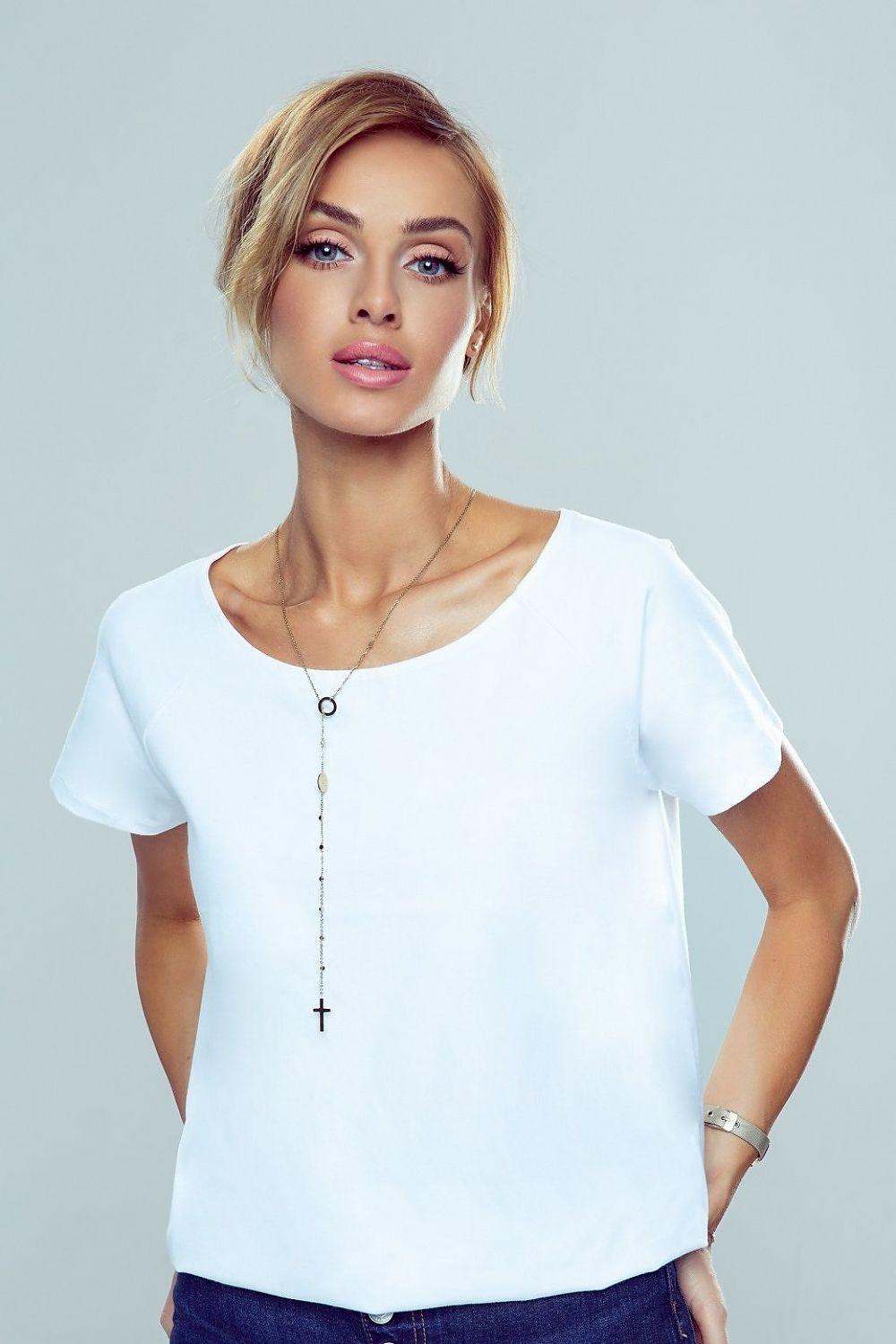 White blouse with short sleeves and scoop neckline, fitted silhouette