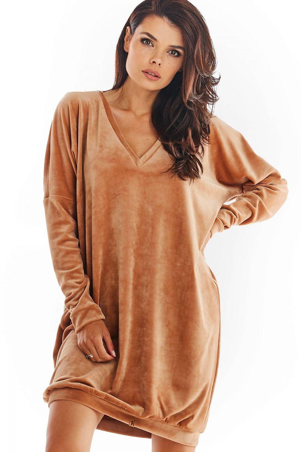 Beige day dress with V-neck, long sleeves, loose fit, above-knee length