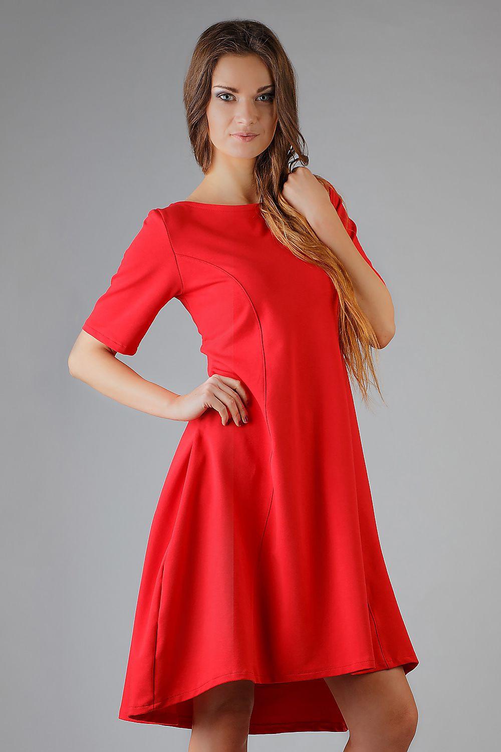 Red Tessita daydress with short sleeves, round neck, flared A-line skirt