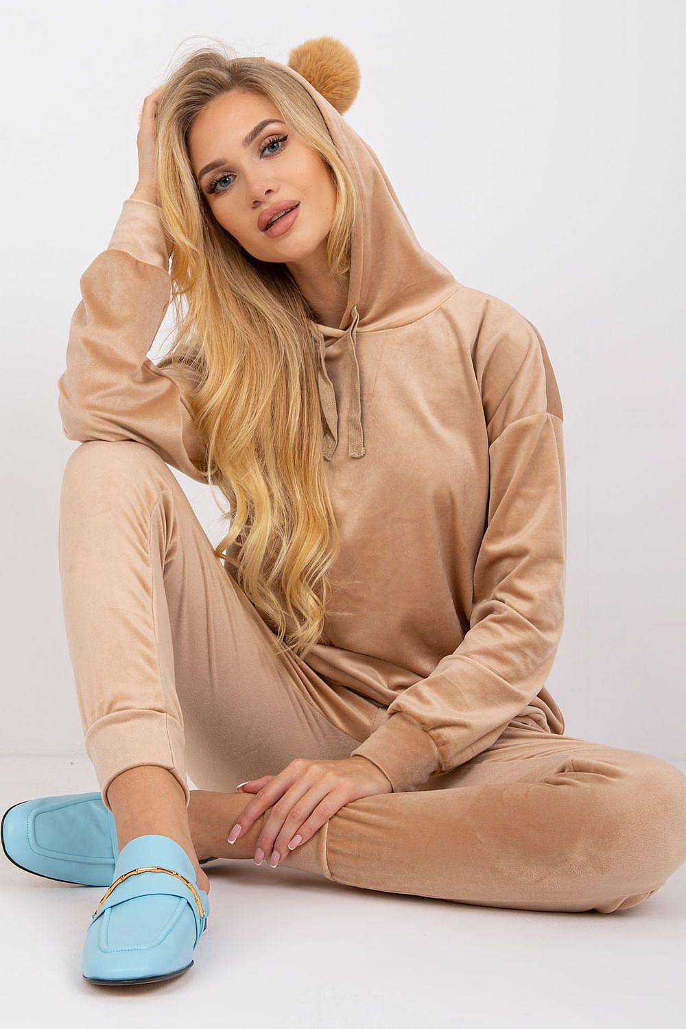 Beige velour sweatshirt set with zipless hooded sweatshirt and matching jogger pants
