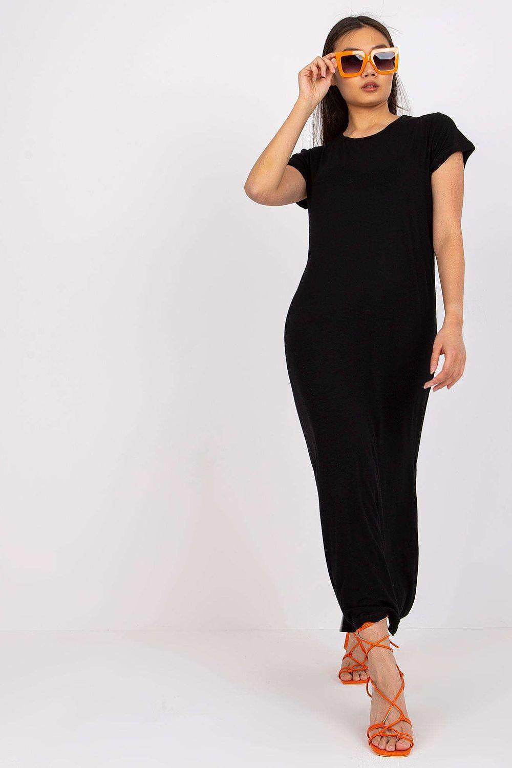 Black daydress with short sleeves and round neckline, straight long silhouette