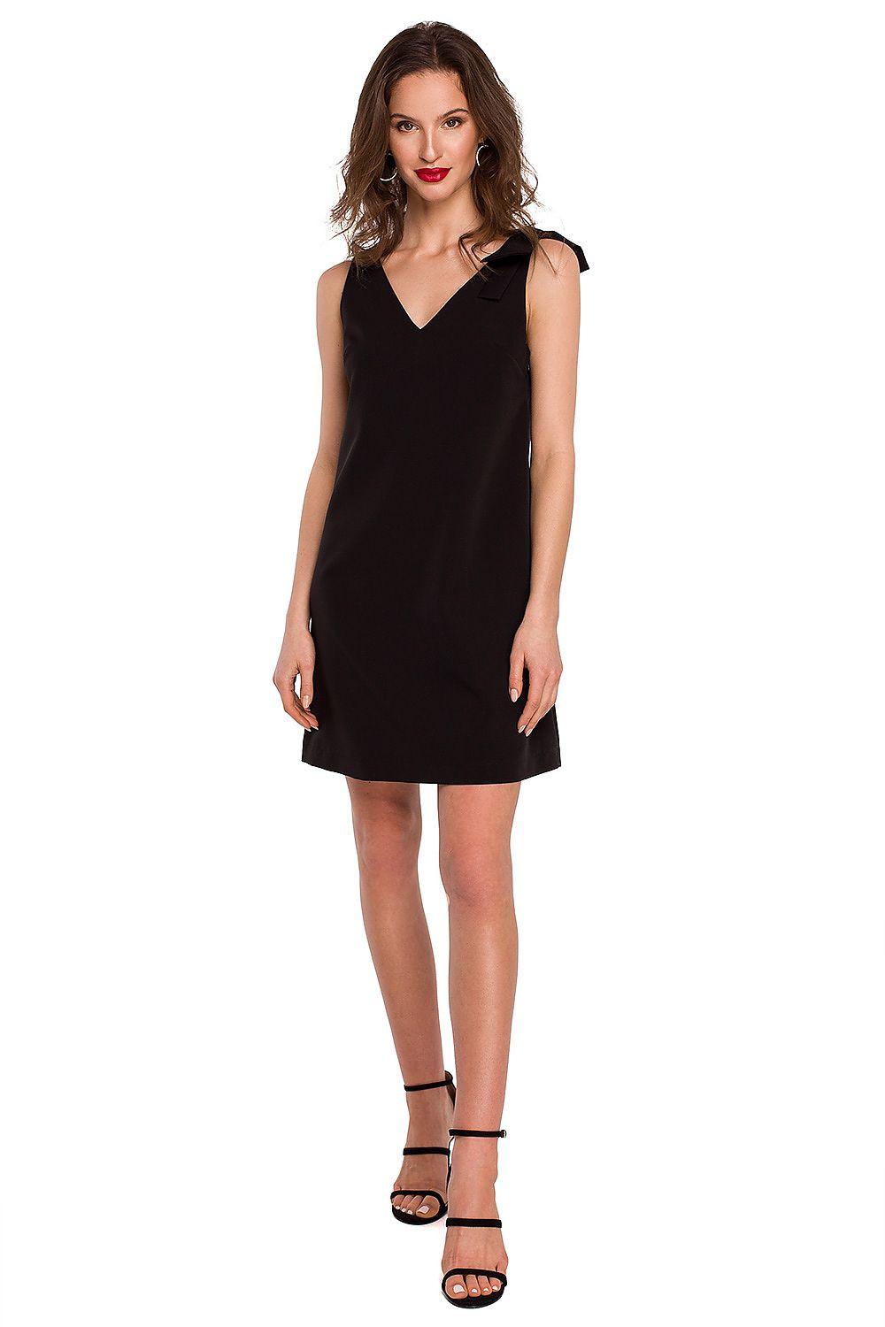 Black sleeveless V-neck daydress with short hem and slim fit