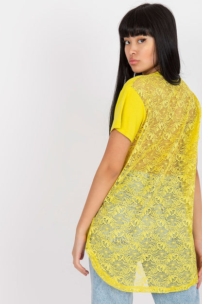 Yellow lace-back blouse with V-neck, short sleeves and ornate lace back