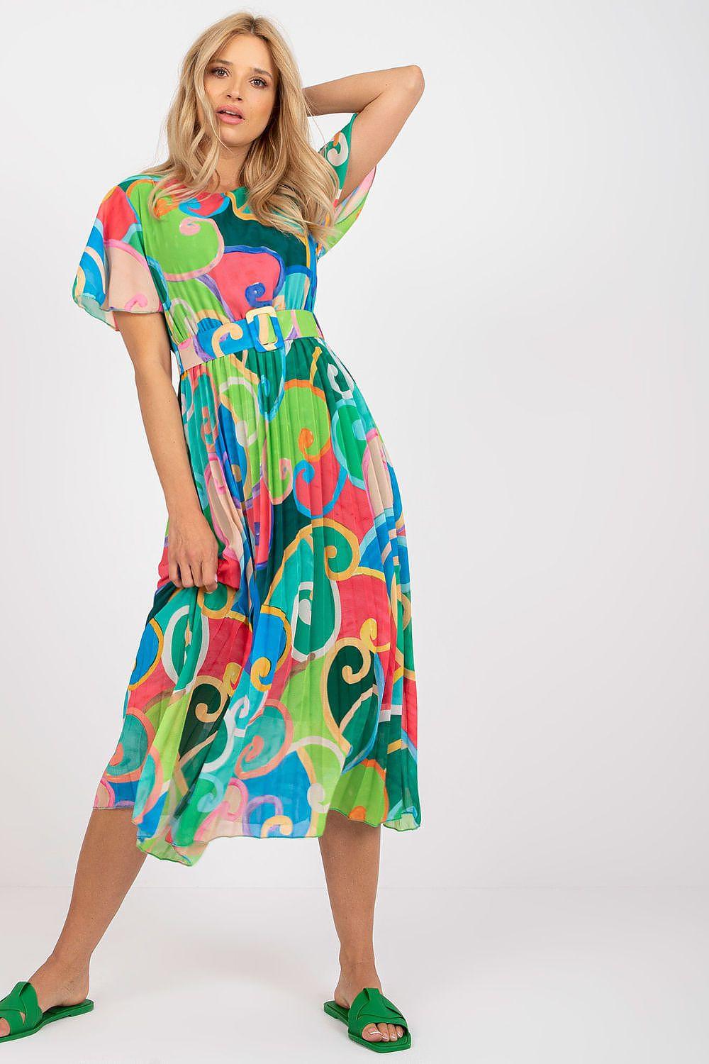 Green multicolor patterned daydress with short sleeves and gathered waist, midi length