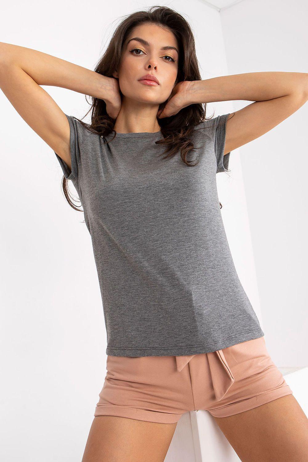 Grey crew-neck T-shirt with short sleeves and straight hem