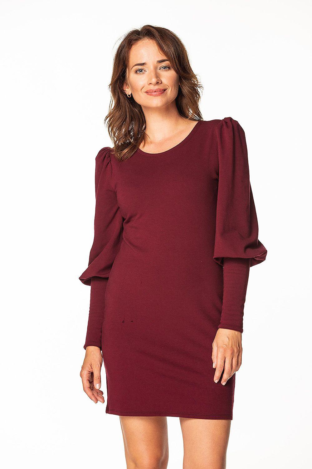 Burgundy fitted daydress with long puff sleeves and round neckline