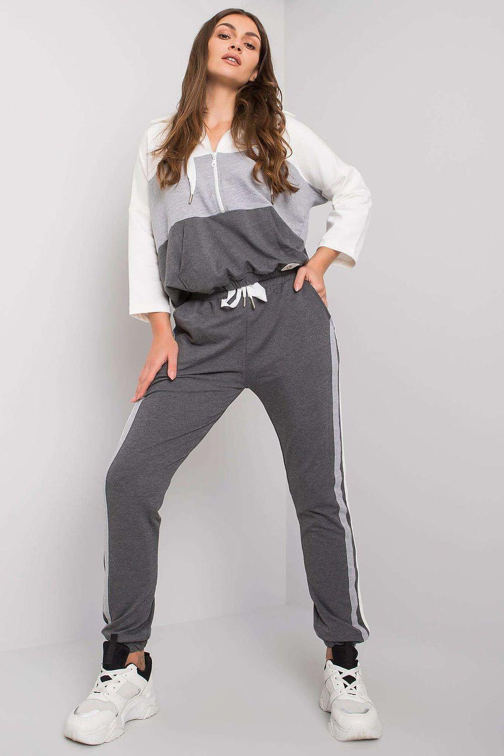 Women’s sweatshirt set with white and dark grey colorblock hoodie and jogger pants