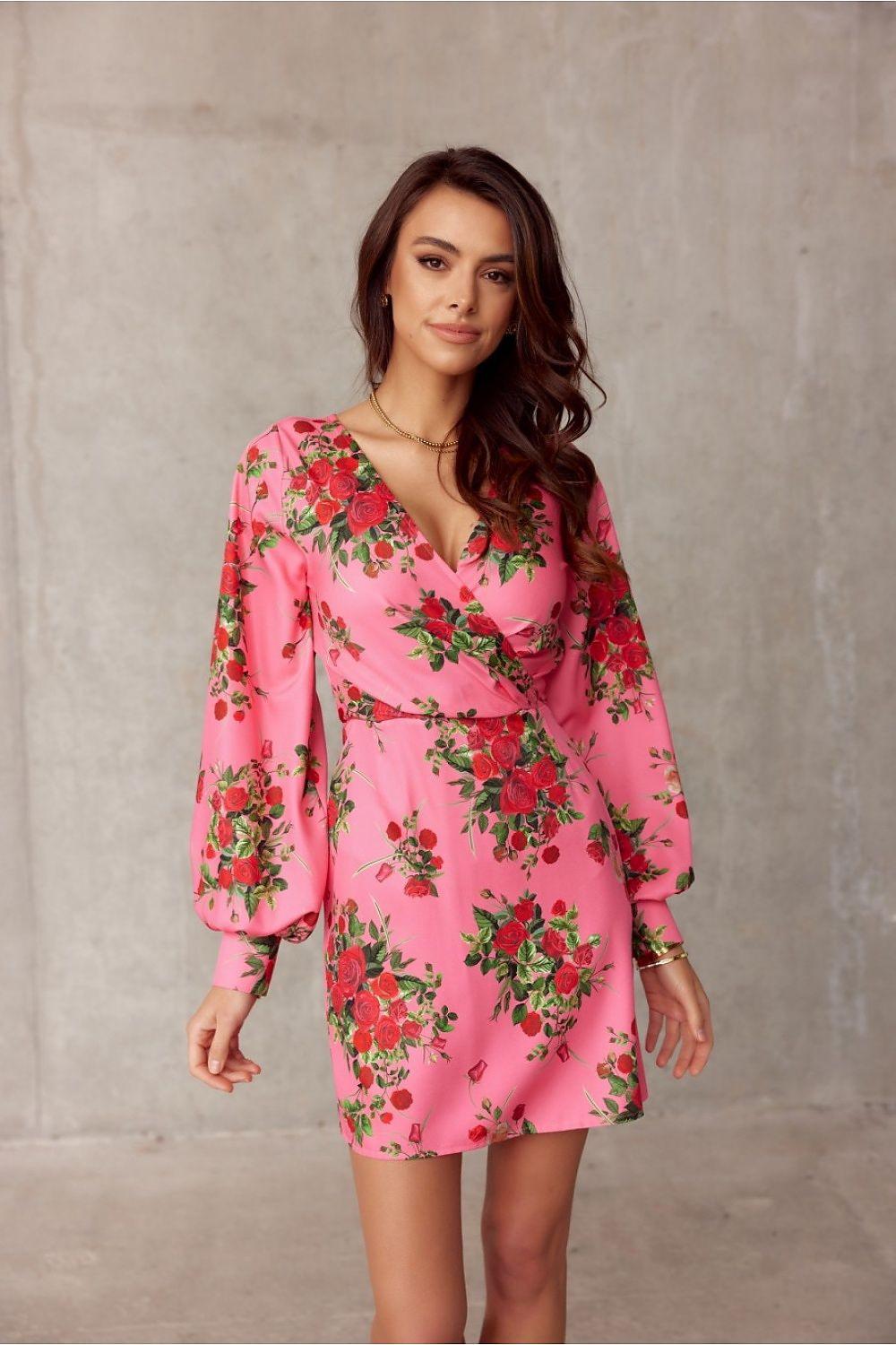 Pink floral cocktail dress with V-neck and ruched waist, balloon sleeves
