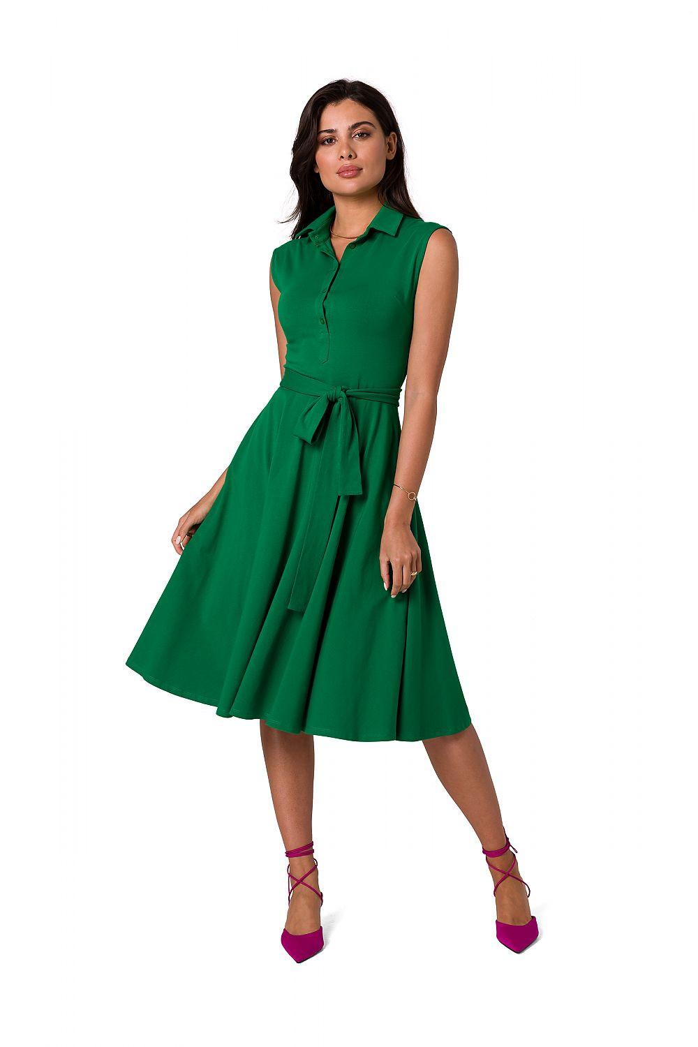 Day dress BeWear in green, sleeveless with collared neckline and pleated skirt